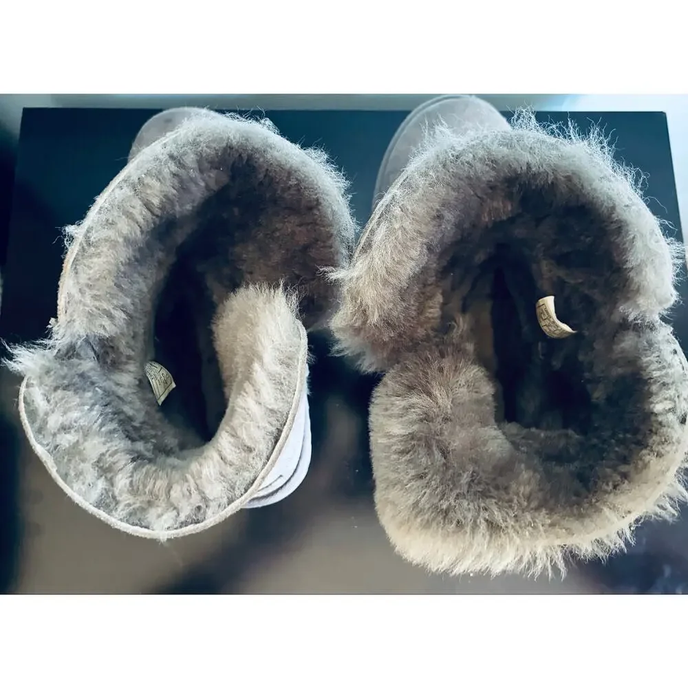 UGG Bailey Button II Gray Sheepskin Suede Boots Women's US 8 Winter Fur Lined